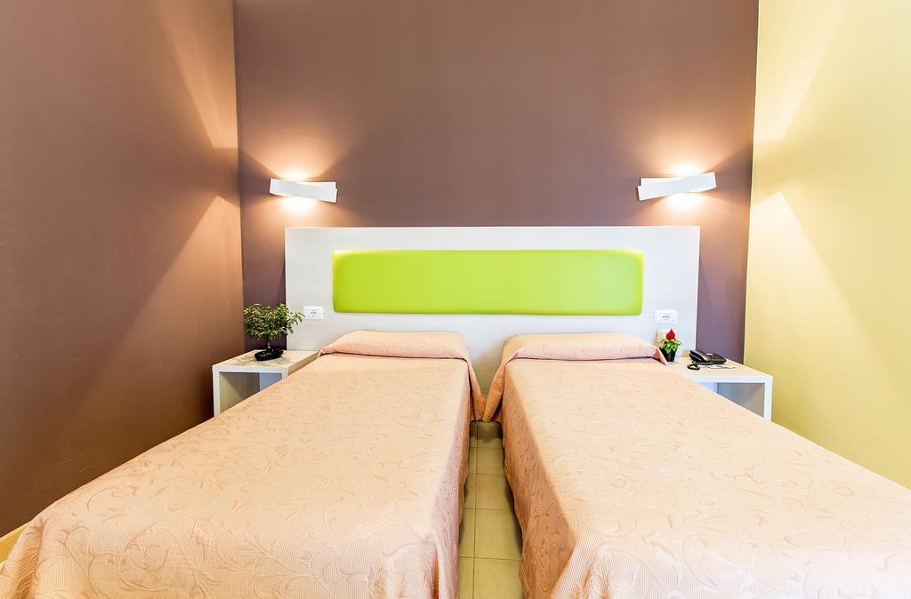 Hotel Residence Ulivi E Palme Cagliari Esterno foto
